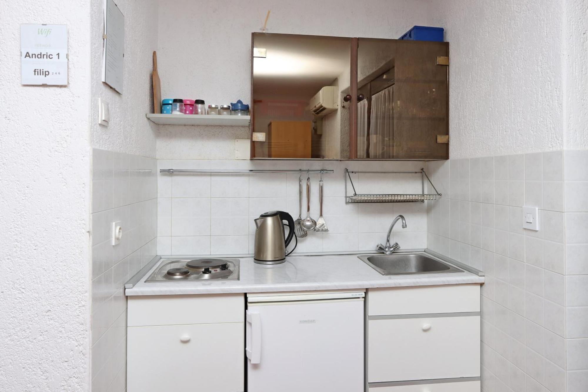 Apartments With A Parking Space Kornic, Krk - 415 Phòng bức ảnh